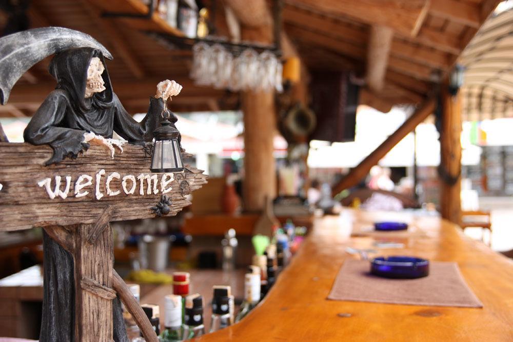 Flying Dutchman Hotel โอลลุนเดนิซ ภายนอก รูปภาพ