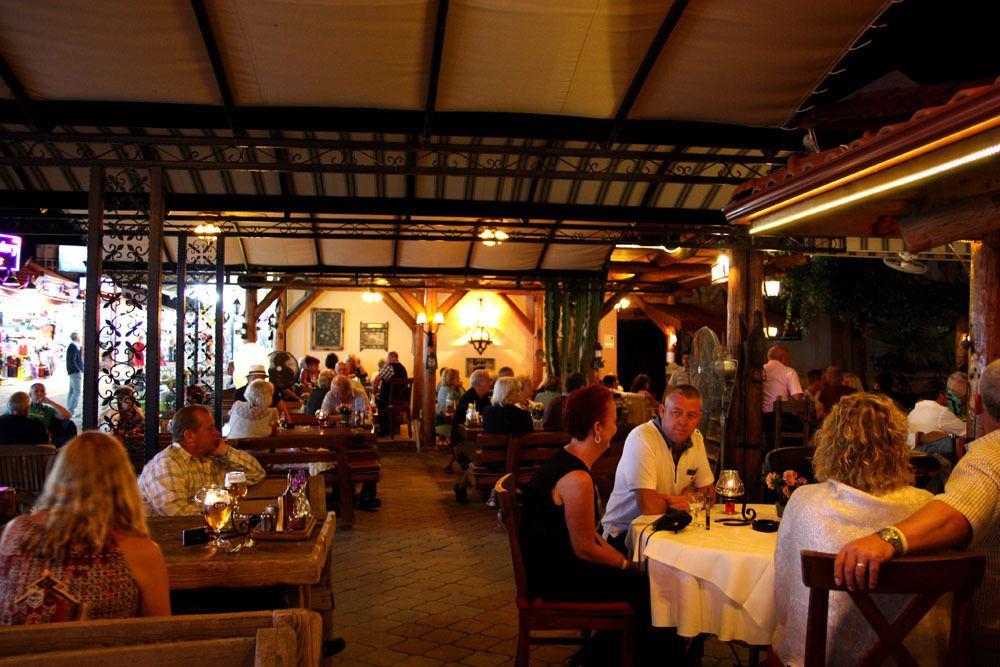 Flying Dutchman Hotel โอลลุนเดนิซ ภายนอก รูปภาพ