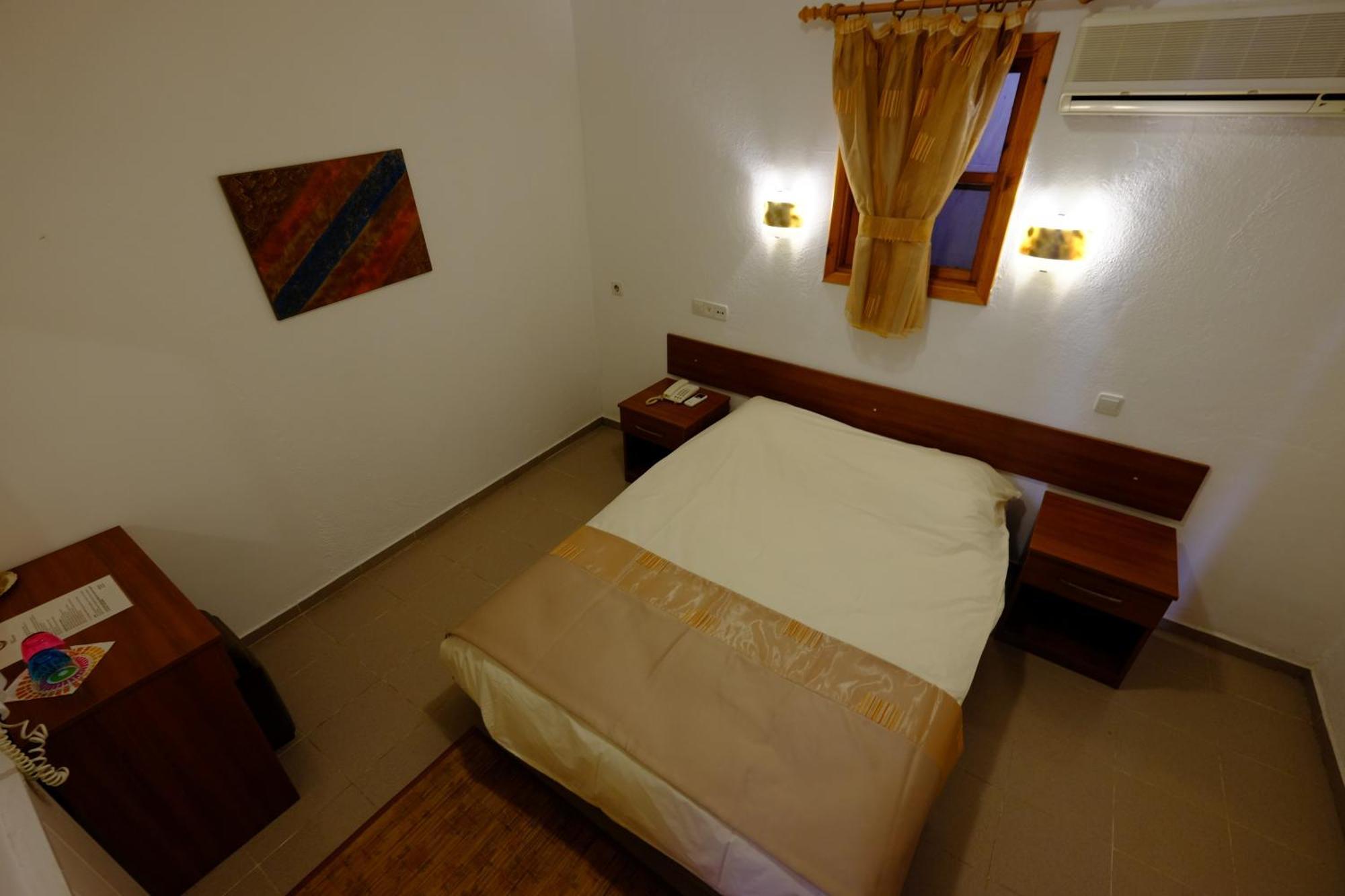 Flying Dutchman Hotel โอลลุนเดนิซ ภายนอก รูปภาพ