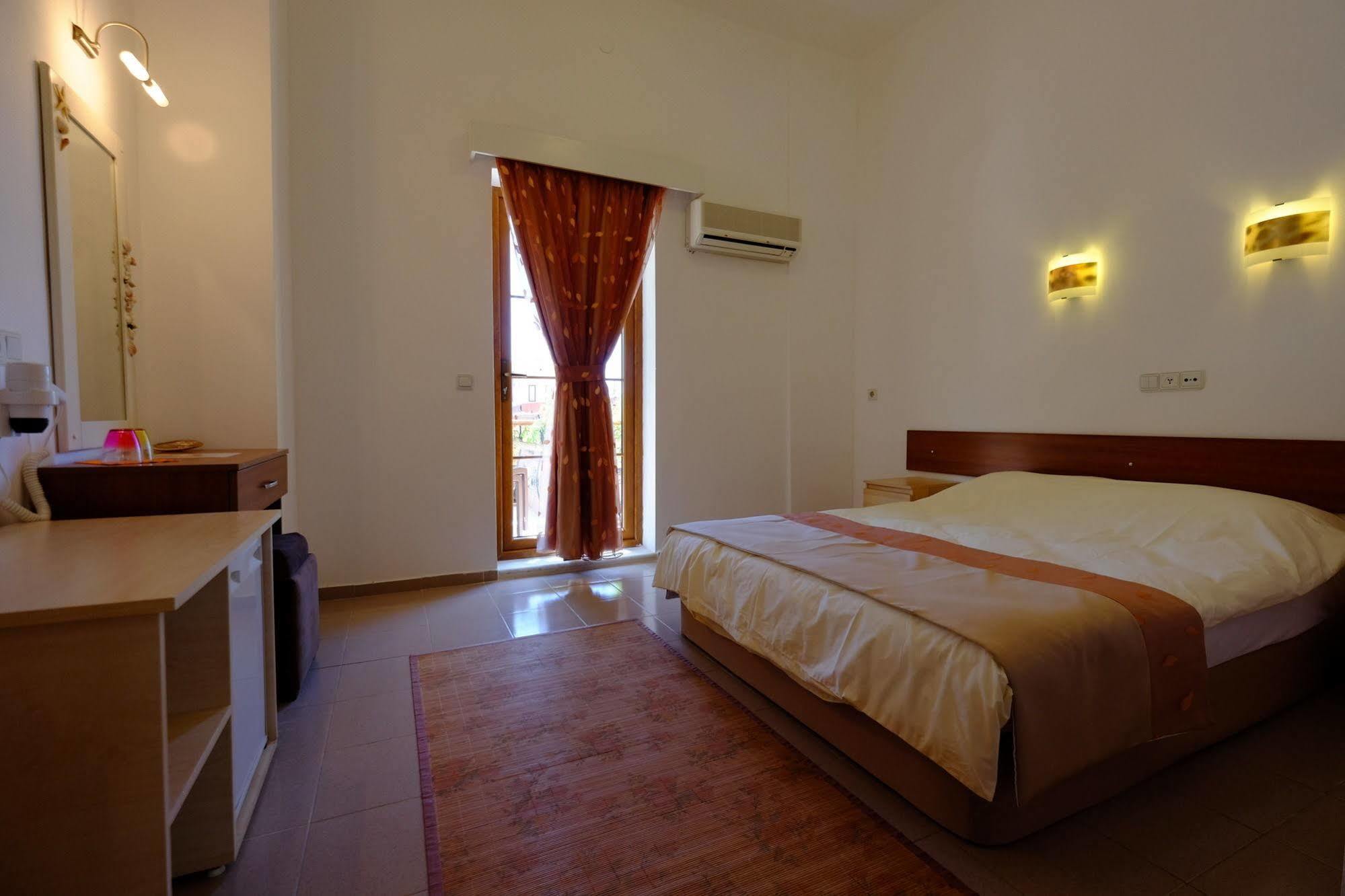 Flying Dutchman Hotel โอลลุนเดนิซ ภายนอก รูปภาพ